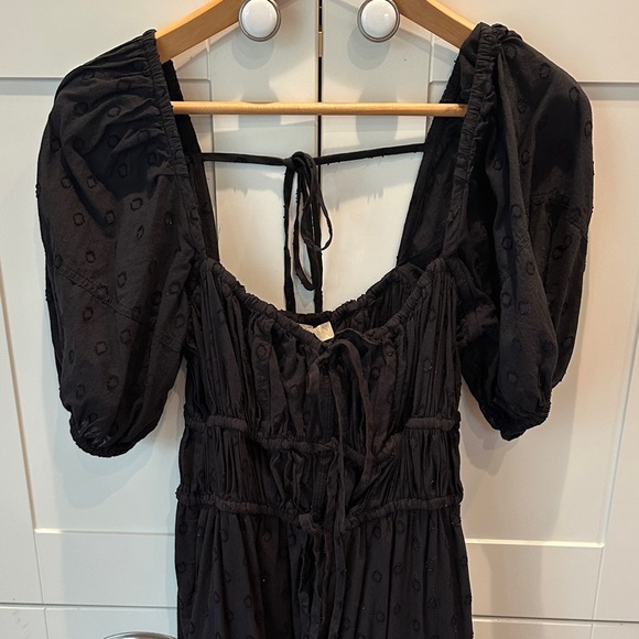 Ulla Johnson Dresses & Skirts - Ulla Johnson Black One-Shoulder Puff Sleeve Dress